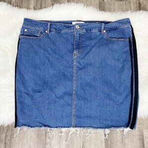 Torrid Plus 24 Denim Jean Skirt Black Side Stripes